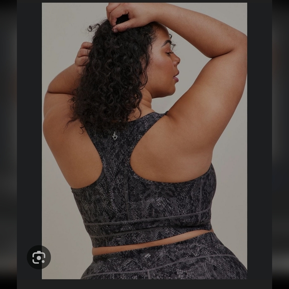 Torrid Low-Impact Wireless Longline Active Sports Bra - Picture 3 of 7